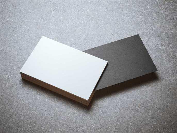 How To Choose The Right Business Card Paper Type